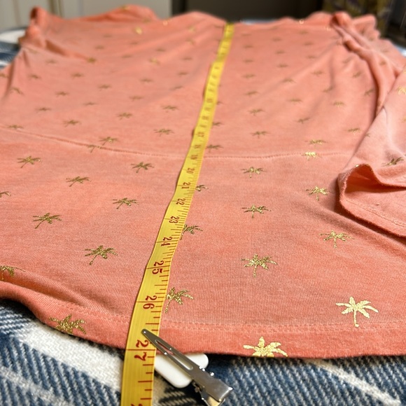 Loose, flowey  gold palm tree print.Orange material designed to look aged - Picture 9 of 10